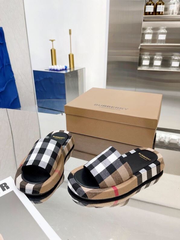 Burberry Slippers